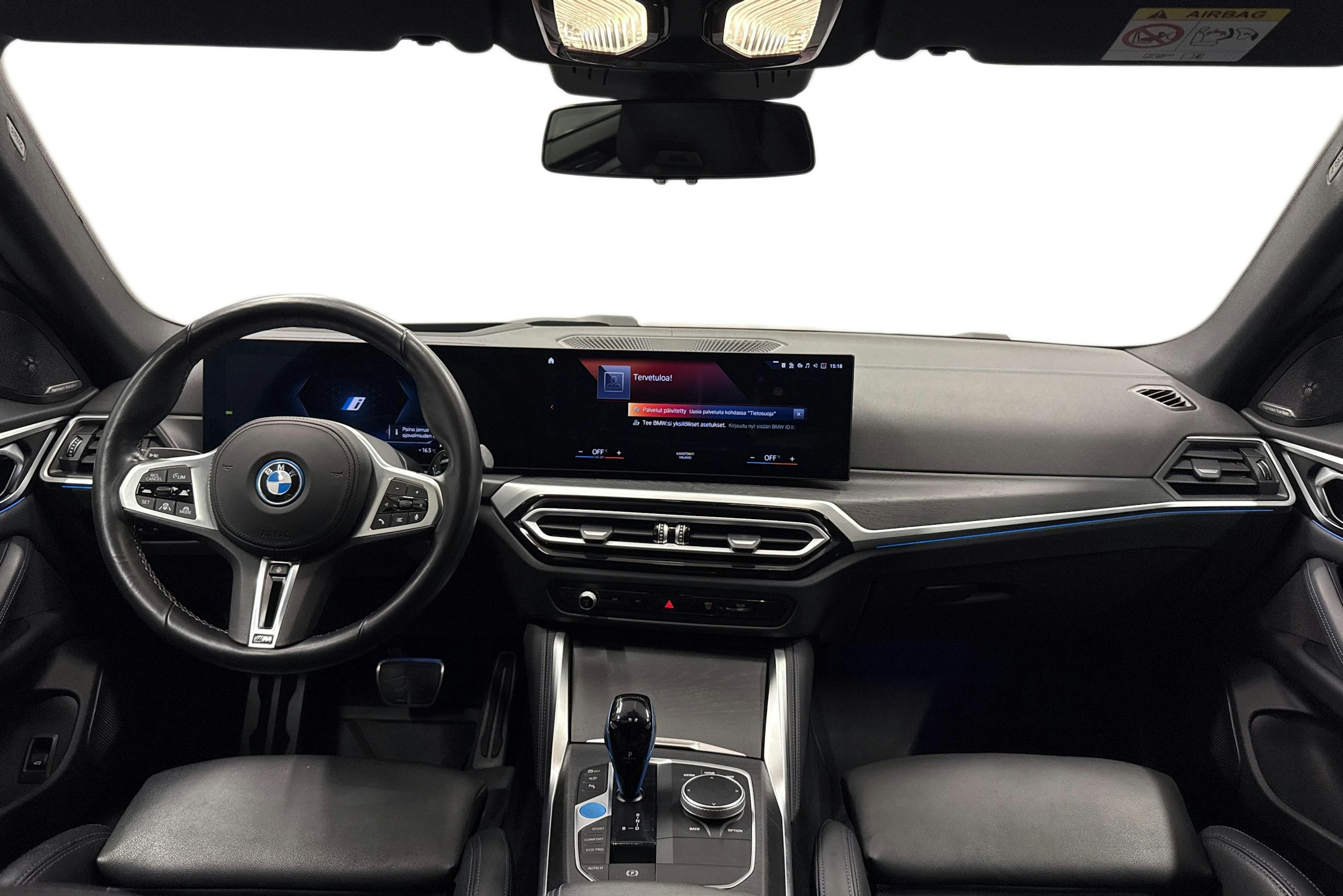 oranssi BMW i4 2023 kuva 9.
