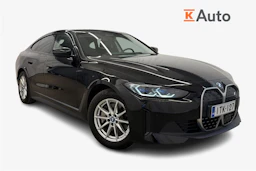 musta BMW i4 2024 kuva 1.