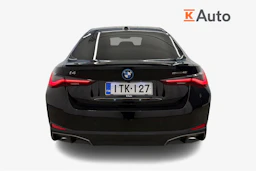 musta BMW i4 2024 kuva 3.