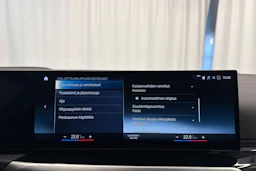 musta BMW i4 2024 kuva 29.