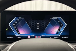 musta BMW i4 2024 kuva 21.