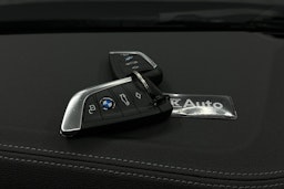 musta BMW i4 2024 kuva 35.