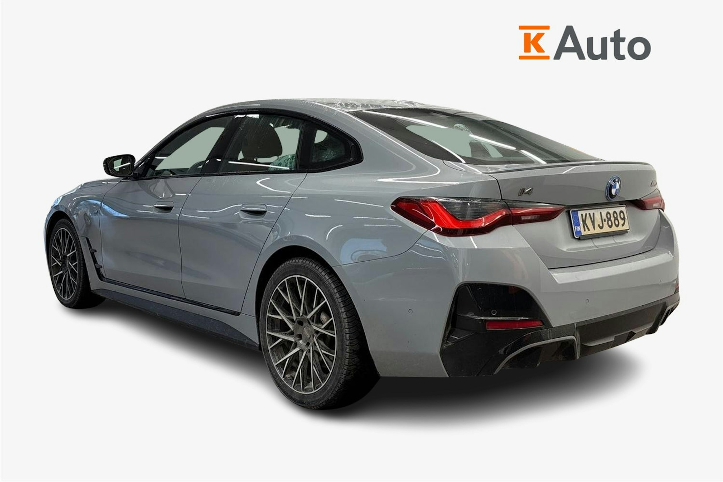 harmaa BMW i4 2024 kuva 2.