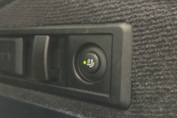 harmaa BMW i4 2024 kuva 16.