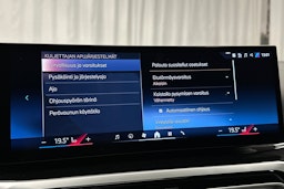 harmaa BMW i4 2024 kuva 26.