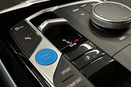 harmaa BMW i4 2024 kuva 32.