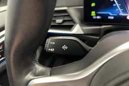 musta BMW i4 2024 kuva 19.