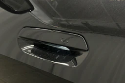 musta BMW i4 2024 kuva 38.