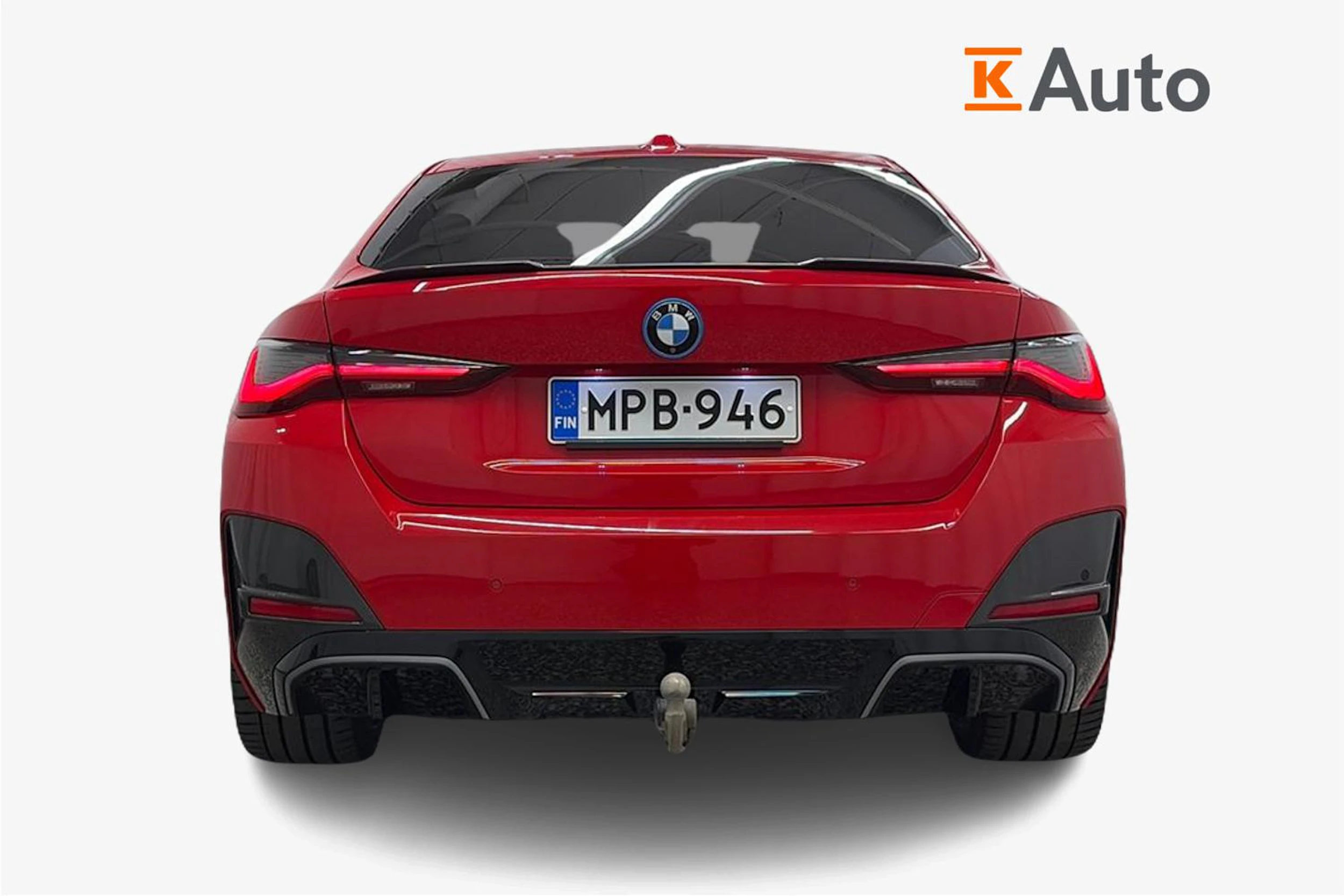 punainen BMW i4 2024 kuva 3.