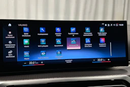 valkoinen BMW i4 2024 kuva 21.
