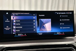 valkoinen BMW i4 2024 kuva 25.