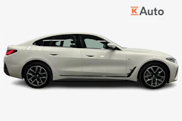 valkoinen BMW i4 2024 kuva 5.