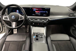 valkoinen BMW i4 2024 kuva 7.