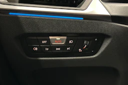valkoinen BMW i4 2024 kuva 14.