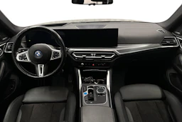musta BMW i4 M50 2024 kuva 7.