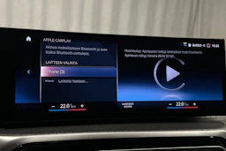 musta BMW i4 M50 2024 kuva 22.