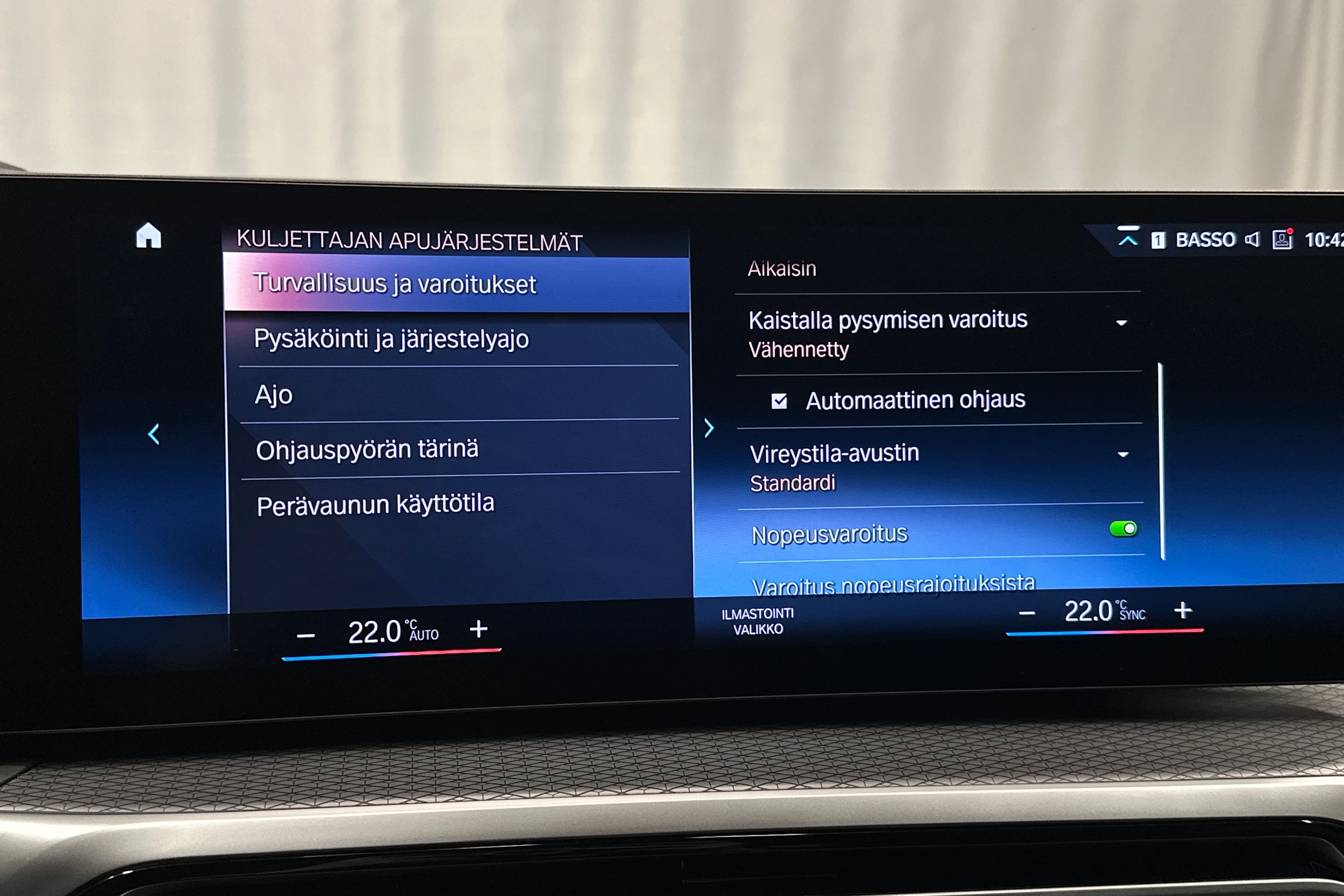 musta BMW i4 M50 2024 kuva 32.