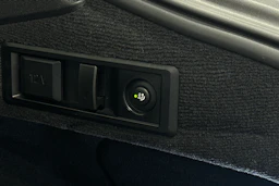 musta BMW i4 M50 2024 kuva 41.
