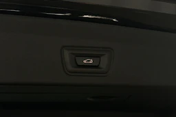 musta BMW i4 M50 2024 kuva 43.