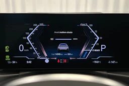 valkoinen BMW i4 M50 2024 kuva 13.