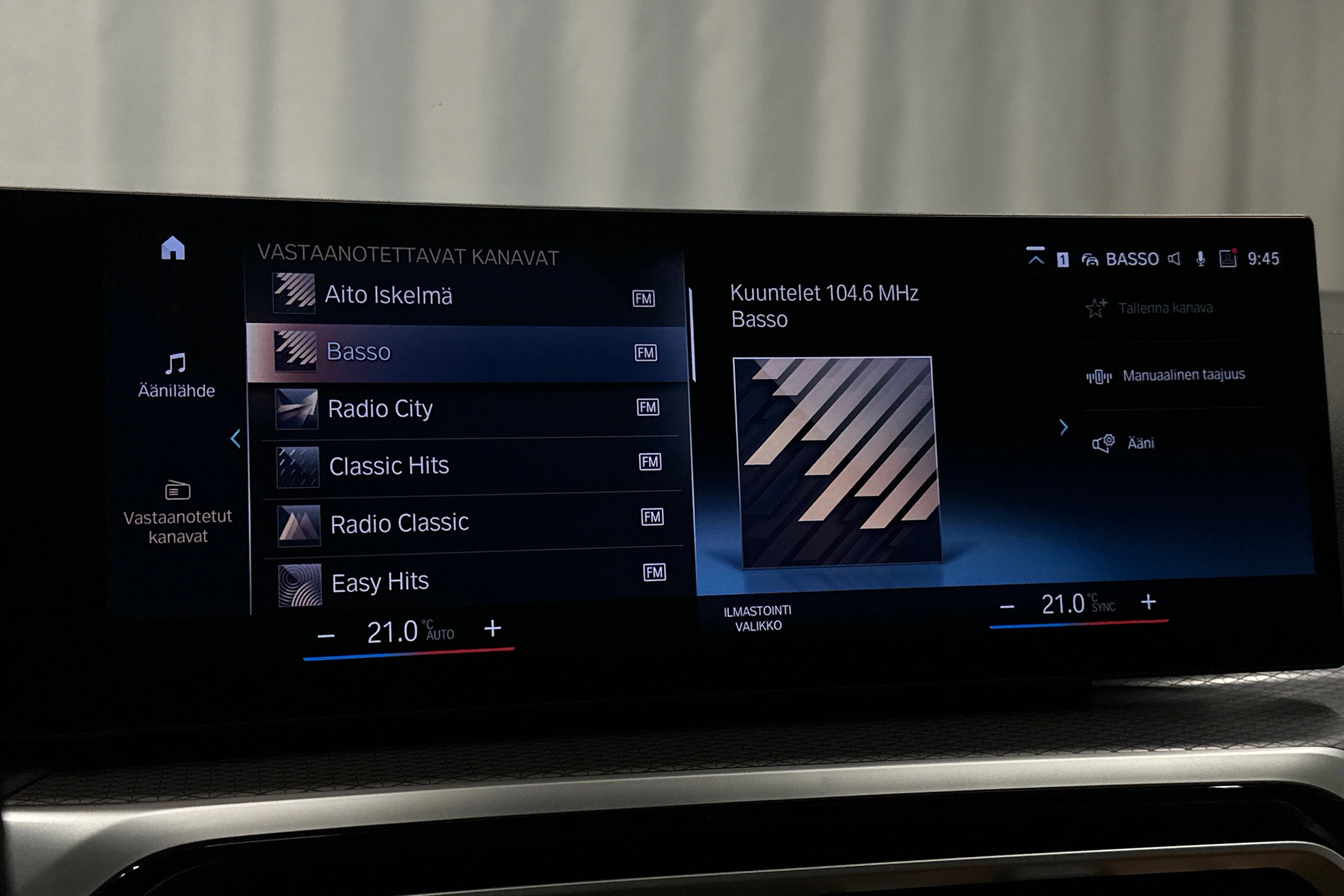 valkoinen BMW i4 M50 2024 kuva 22.