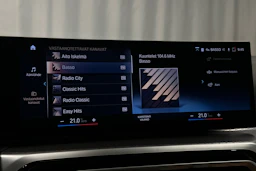 valkoinen BMW i4 M50 2024 kuva 22.