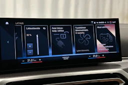 valkoinen BMW i4 M50 2024 kuva 26.