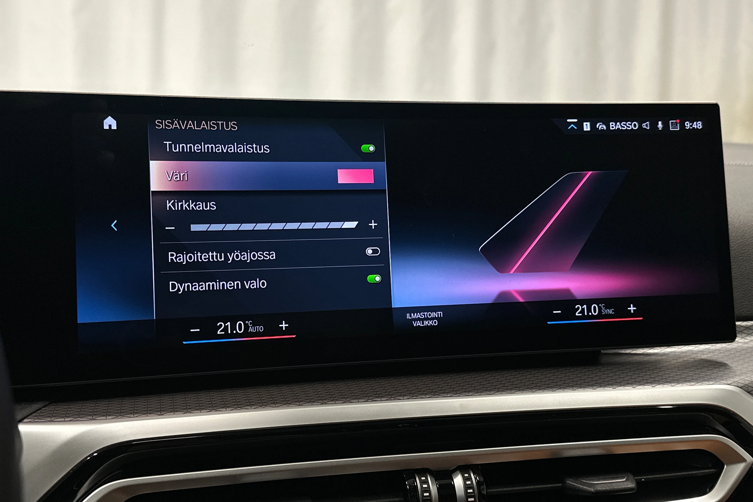valkoinen BMW i4 M50 2024 kuva 28.