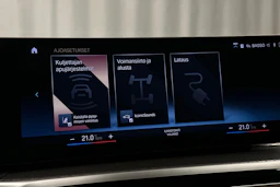 valkoinen BMW i4 M50 2024 kuva 29.