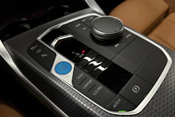 valkoinen BMW i4 M50 2024 kuva 37.