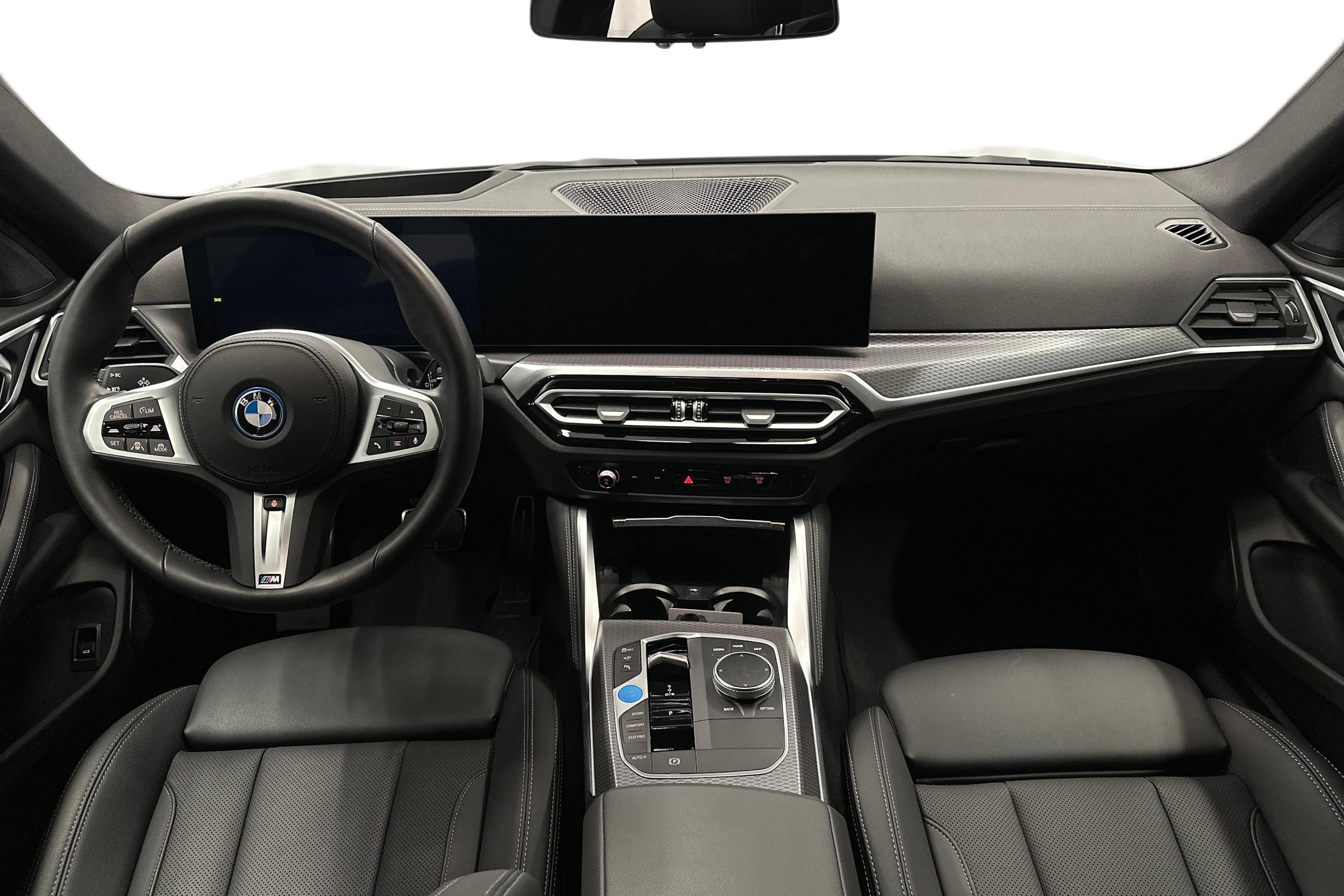 harmaa BMW i4 2024 kuva 7.