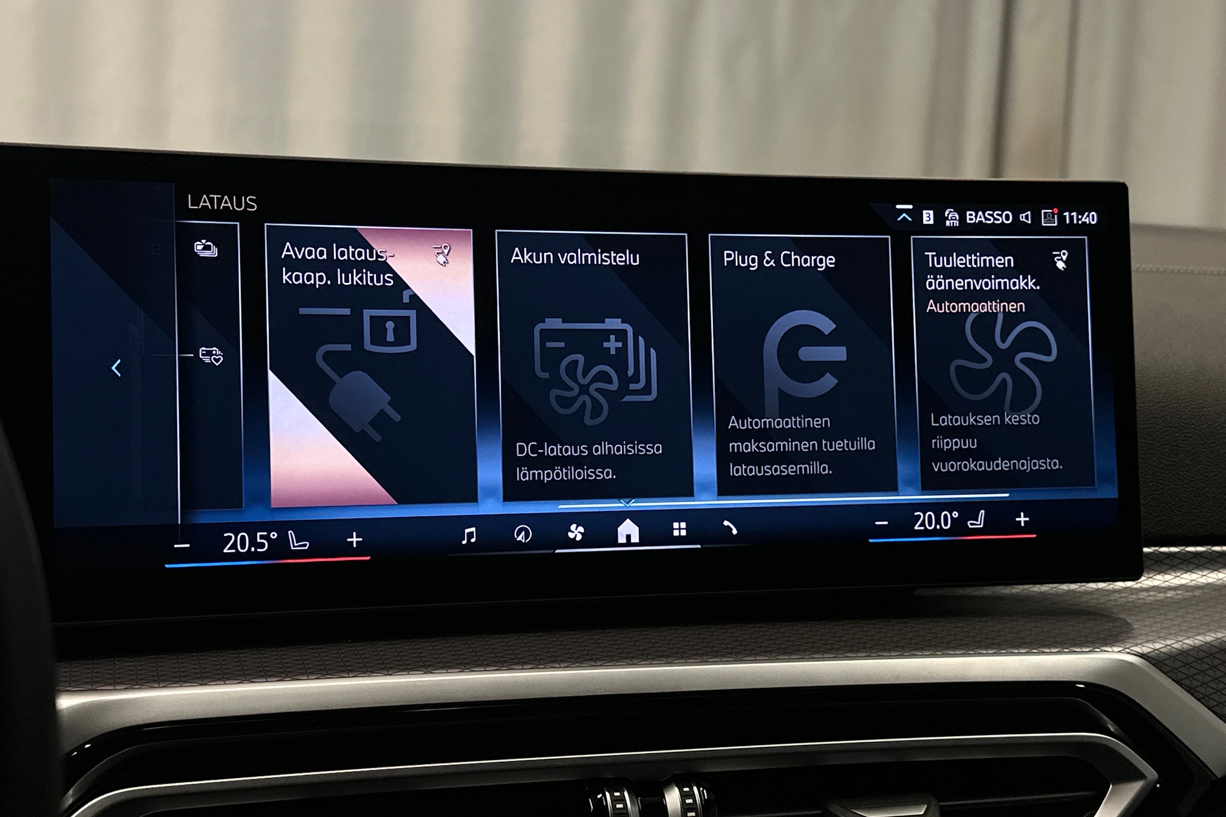 harmaa BMW i4 2024 kuva 26.