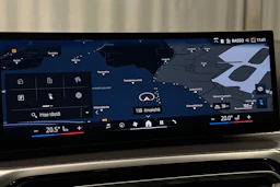 harmaa BMW i4 2024 kuva 30.
