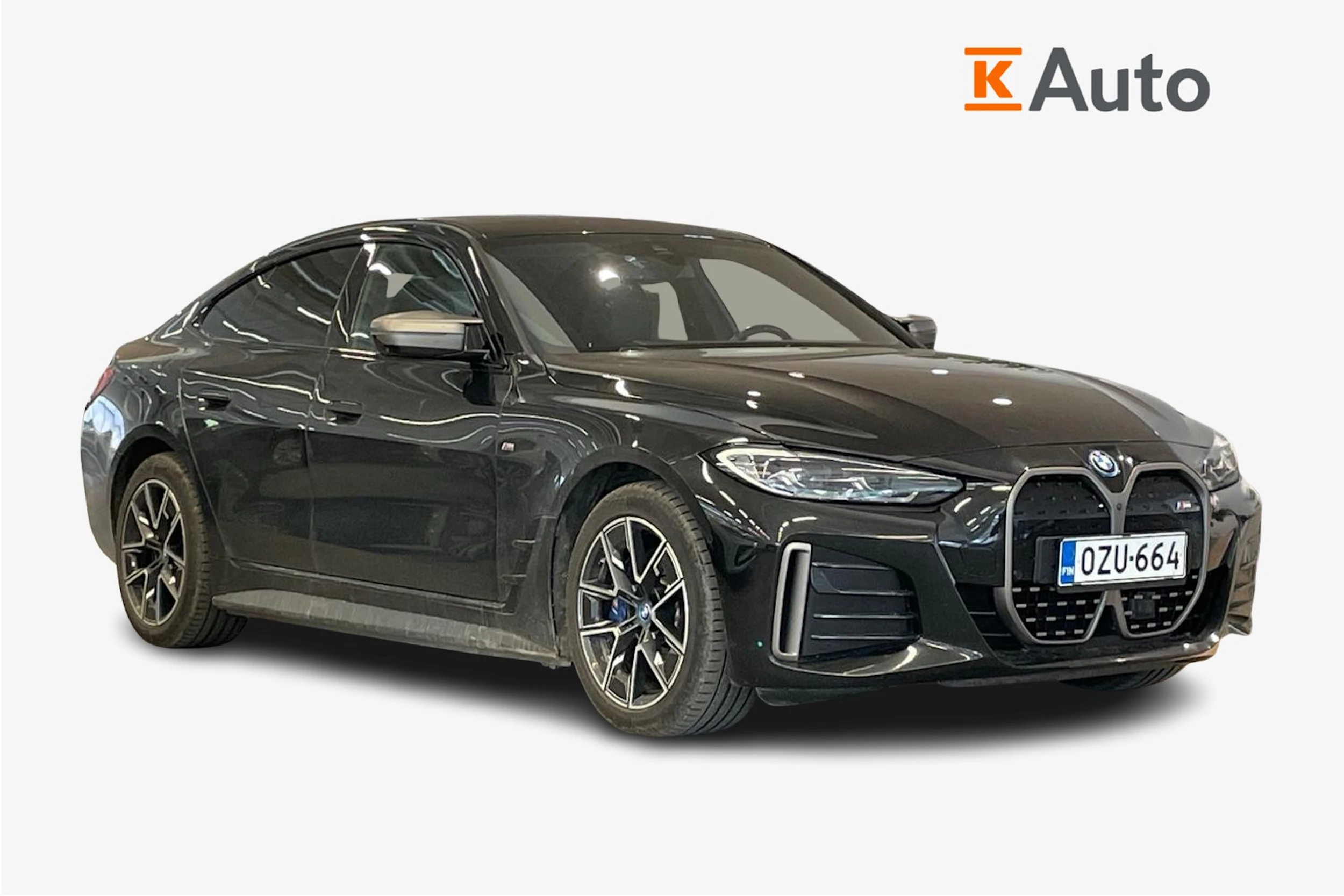 musta BMW i4 2024 kuva 1.