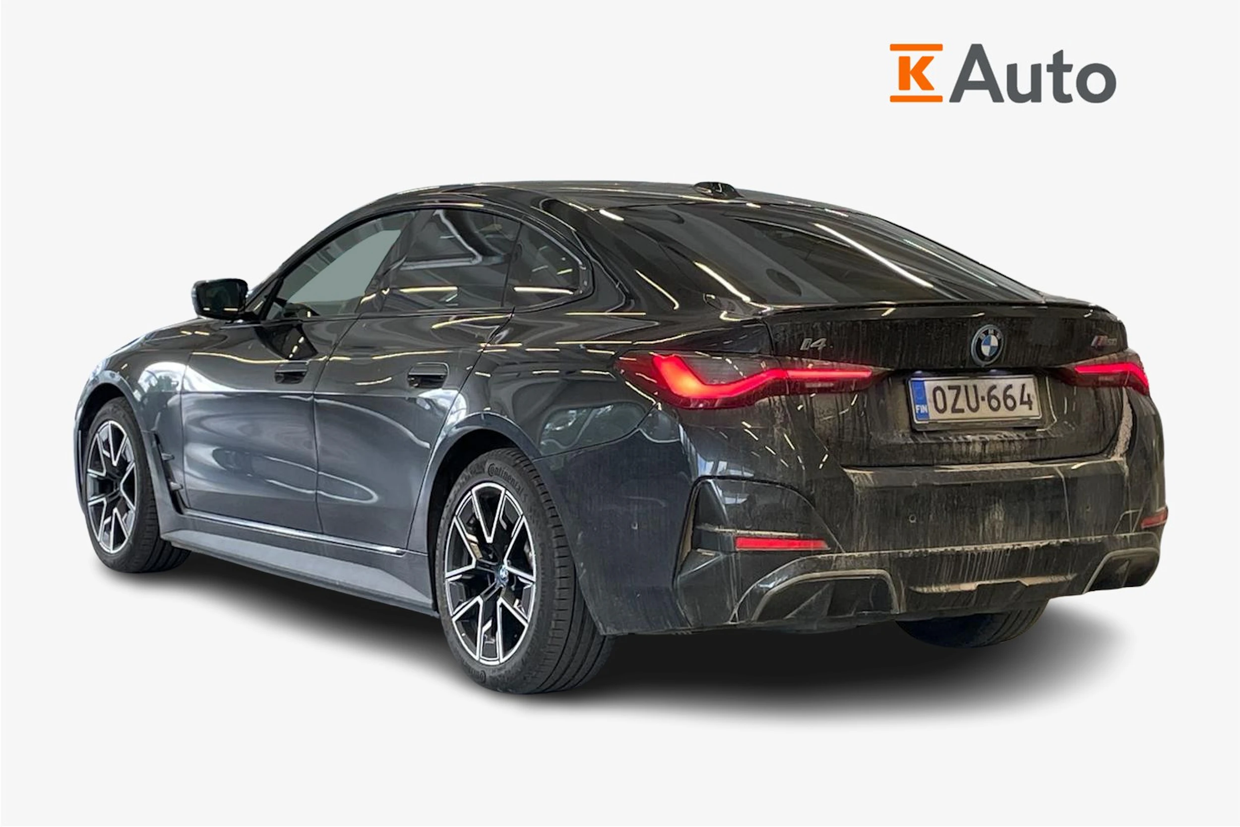 musta BMW i4 2024 kuva 2.