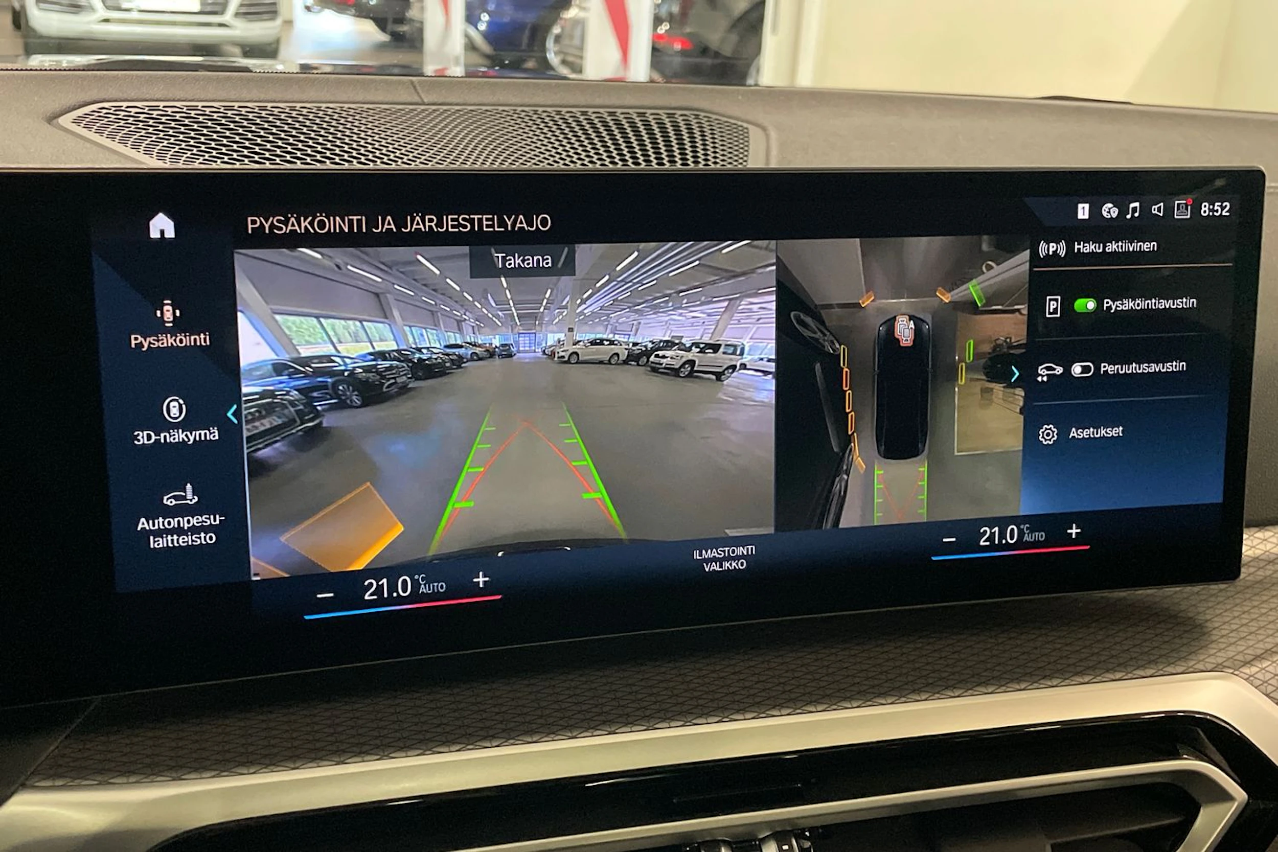 musta BMW i4 M50 2024 kuva 11.