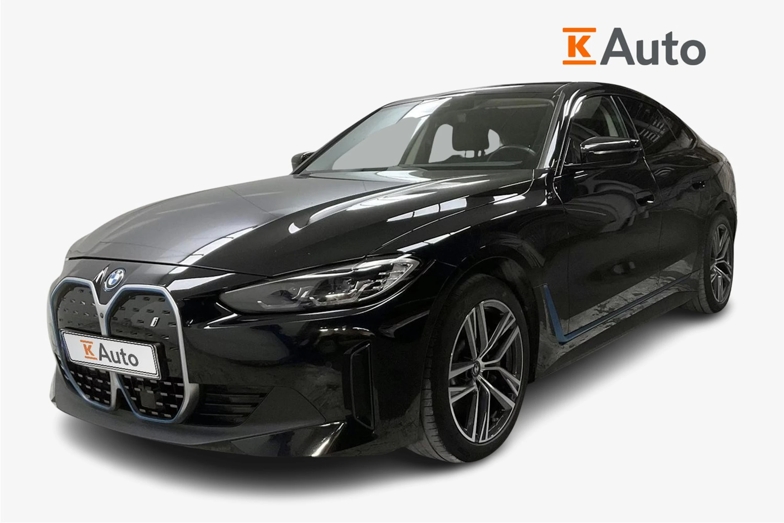 musta BMW i4 2024 kuva 1.