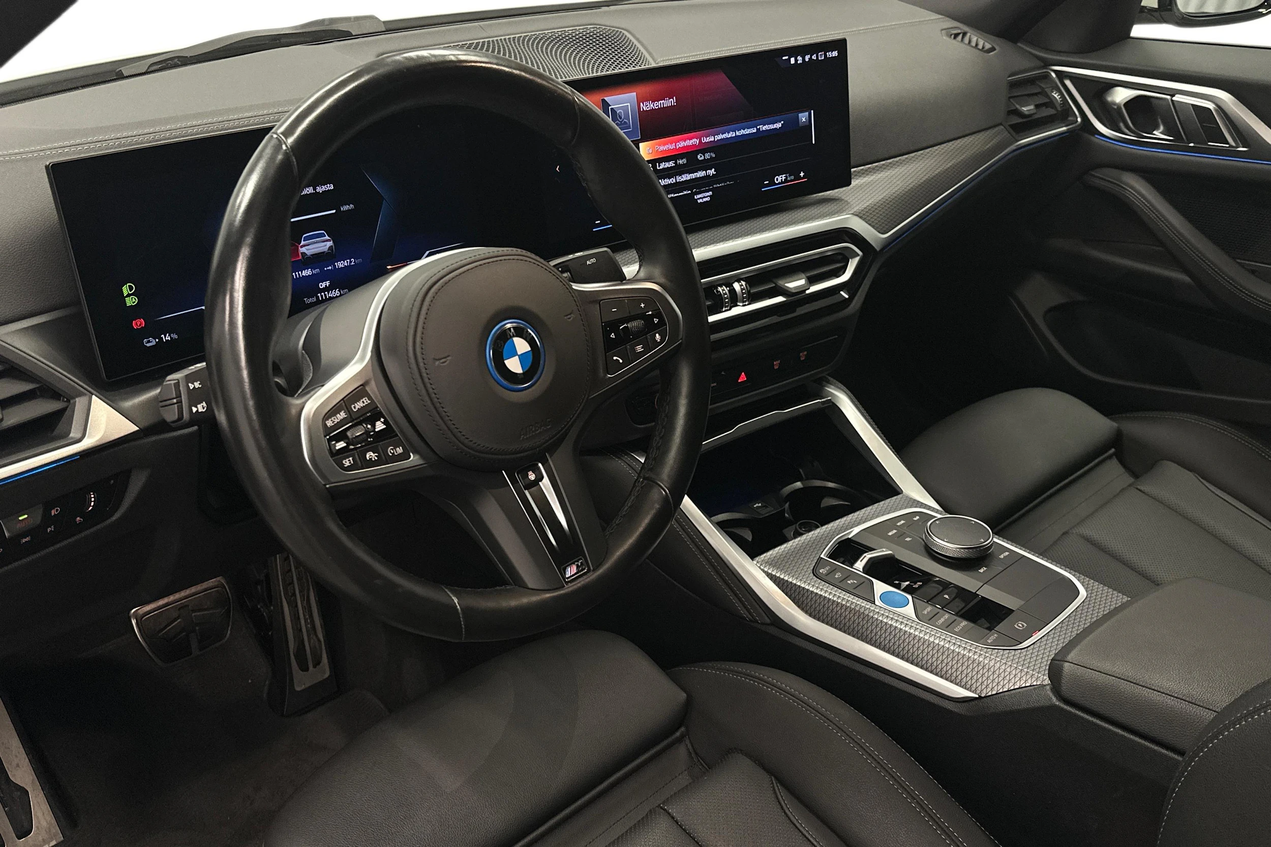 valkoinen BMW i4 2024 kuva 6.