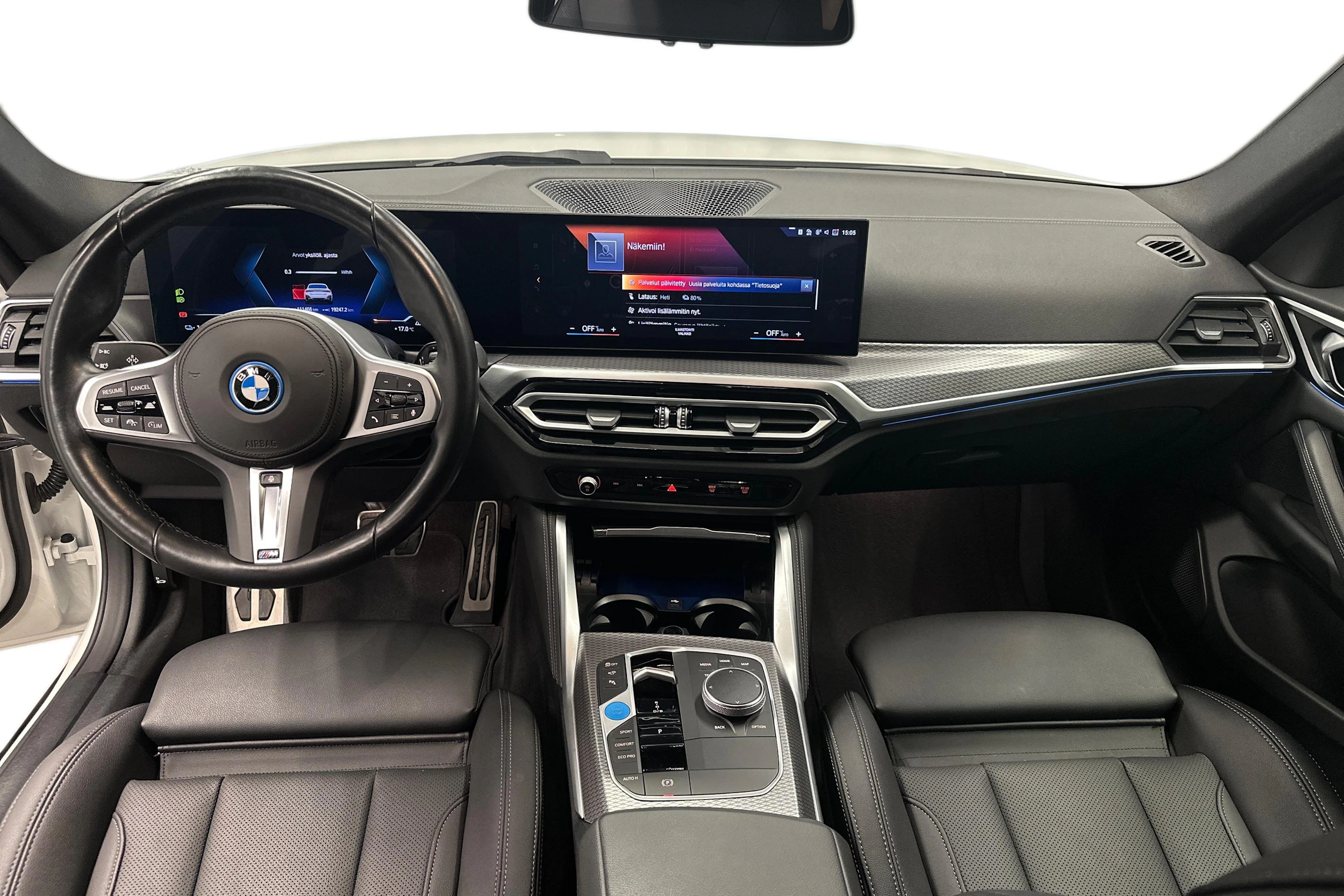 valkoinen BMW i4 2024 kuva 7.