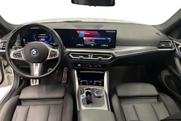 valkoinen BMW i4 2024 kuva 7.