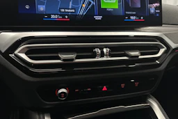 valkoinen BMW i4 2024 kuva 35.