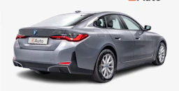 harmaa BMW i4 2024 kuva 2.