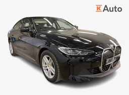 musta BMW i4 2024 kuva 1.