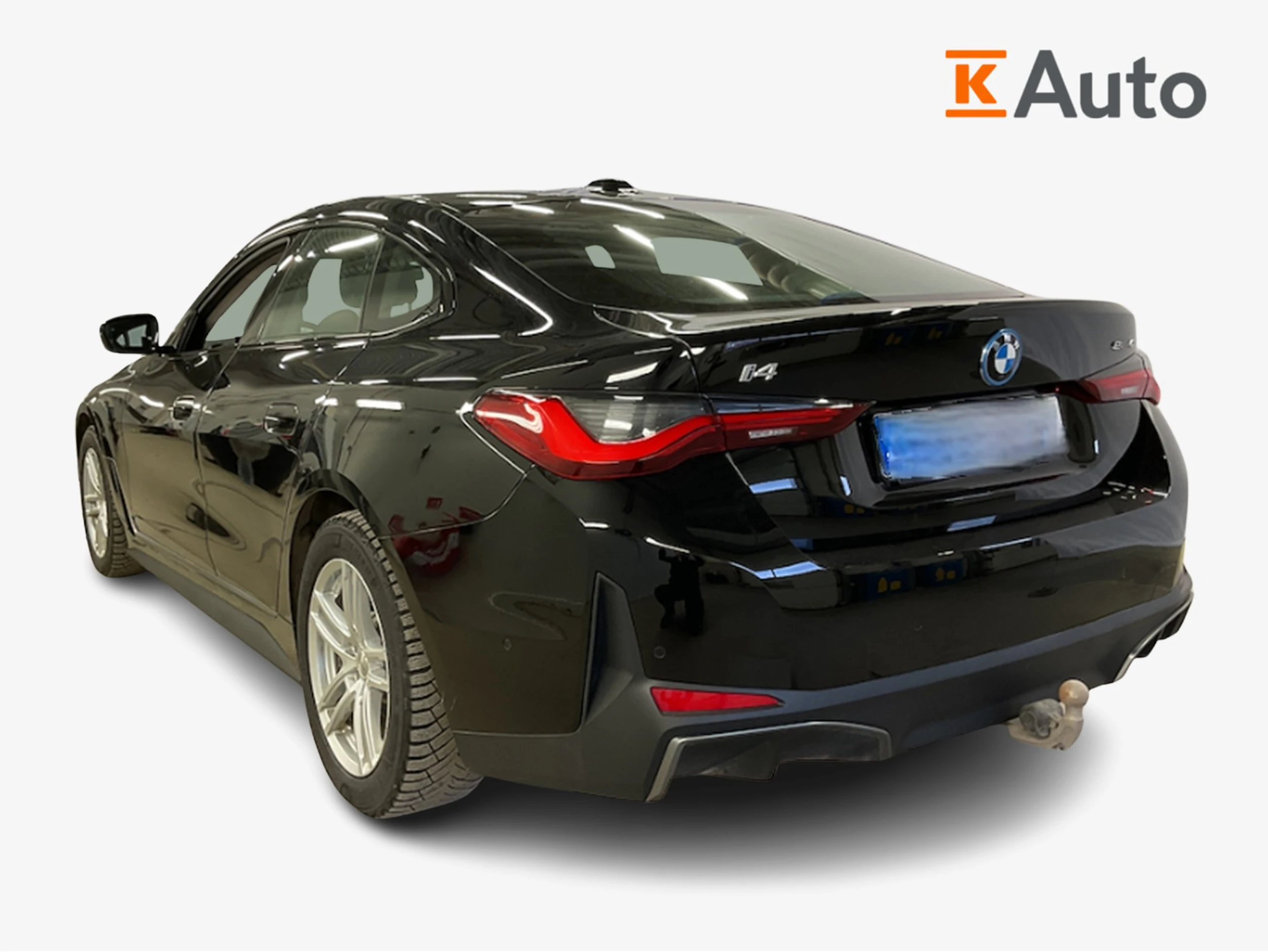 musta BMW i4 2024 kuva 2.