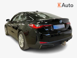 musta BMW i4 2024 kuva 2.