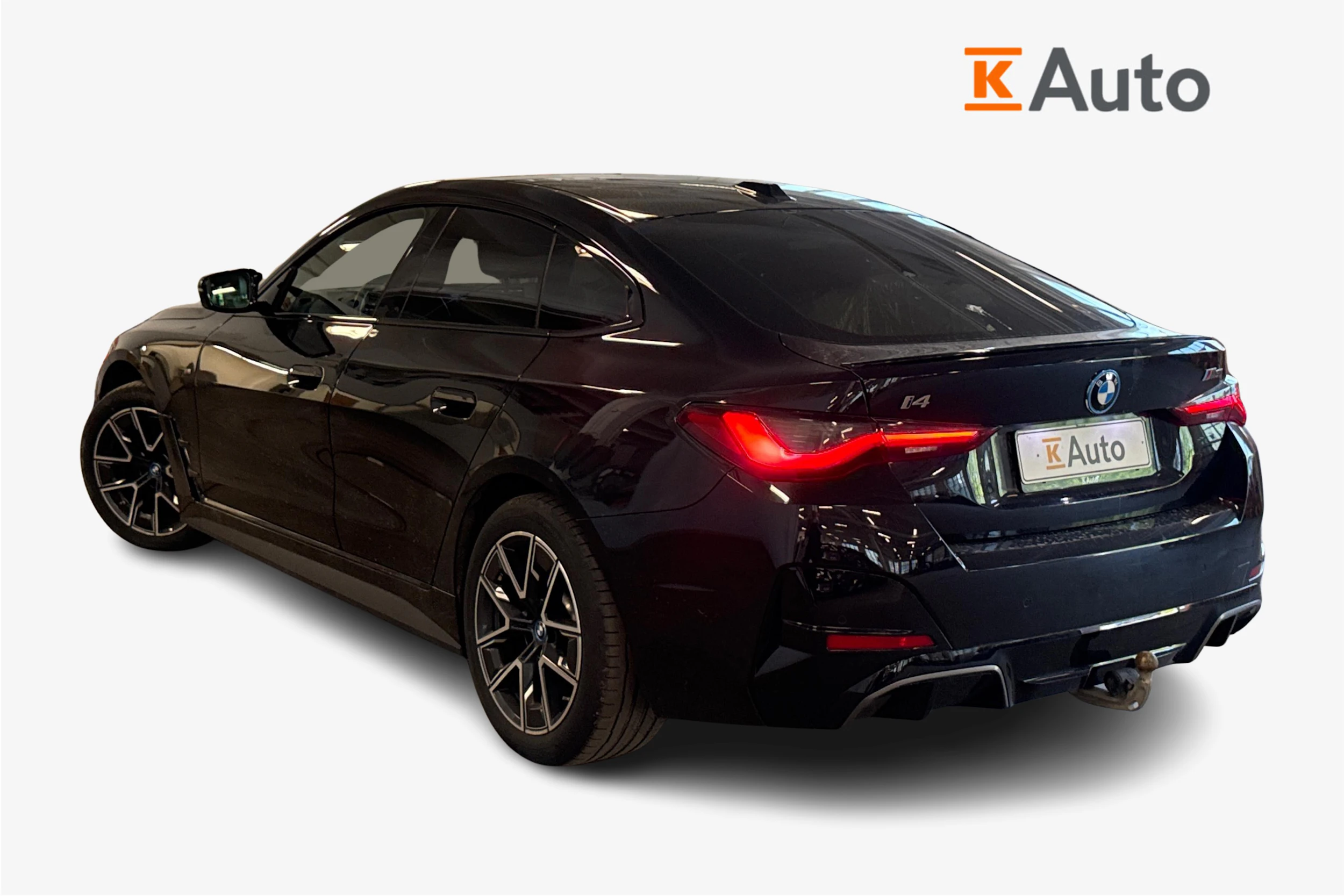 musta BMW i4 M50 2024 kuva 2.