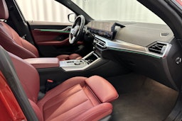 oranssi BMW i4 2024 kuva 15.