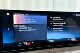 oranssi BMW i4 2024 kuva 22.