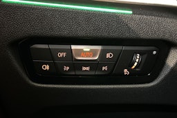 oranssi BMW i4 2024 kuva 36.