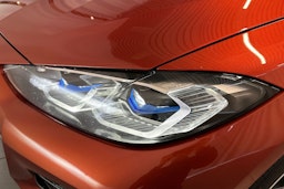 oranssi BMW i4 2024 kuva 41.